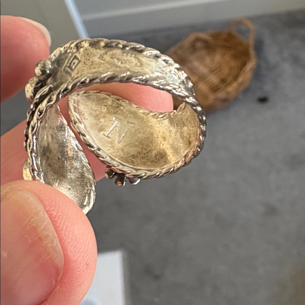 Turquoise Silver Floral Ring - Picture 5 of 5